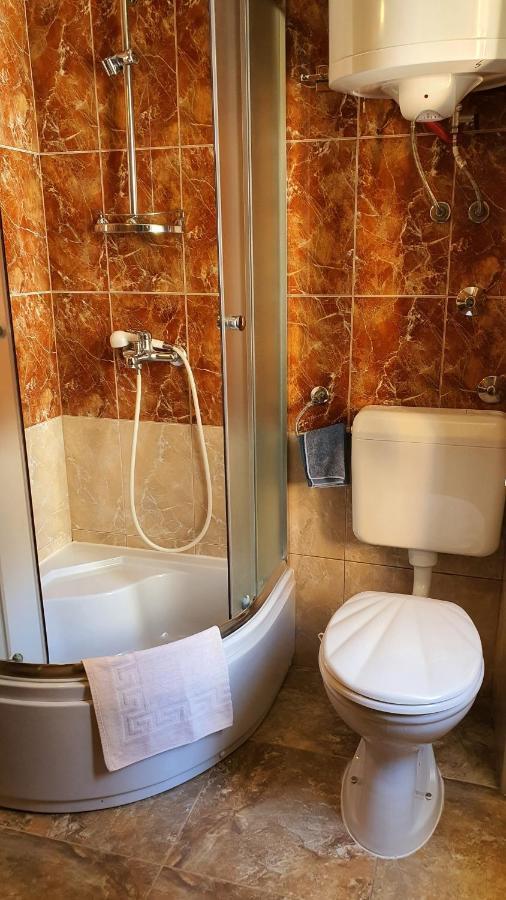 Franceska apartmani Cres Bagian luar foto