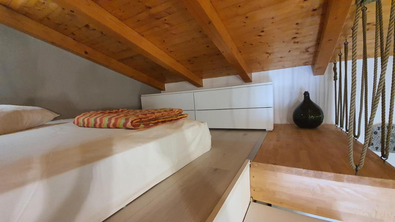 Franceska apartmani Cres Bagian luar foto