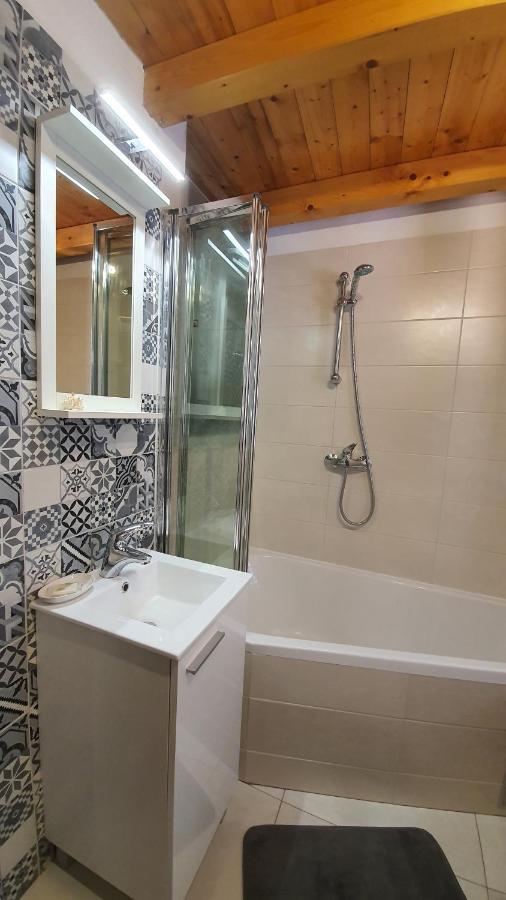 Franceska apartmani Cres Bagian luar foto