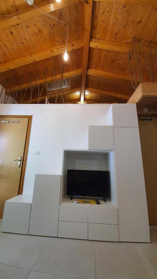 Franceska apartmani Cres Bagian luar foto