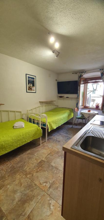 Franceska apartmani Cres Bagian luar foto